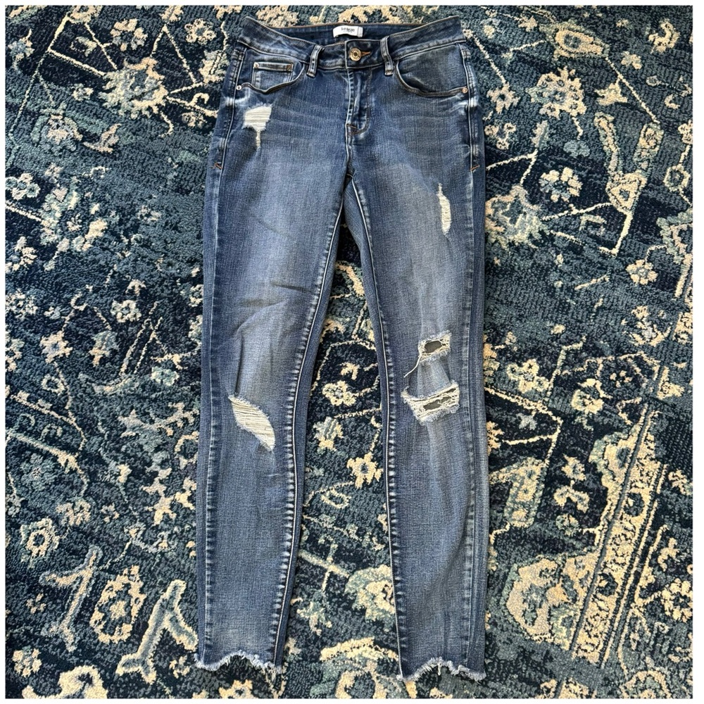 Kensie Distressed Skinny Raw Hem (0/25)